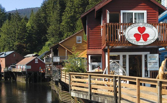 Shop along the creekside in